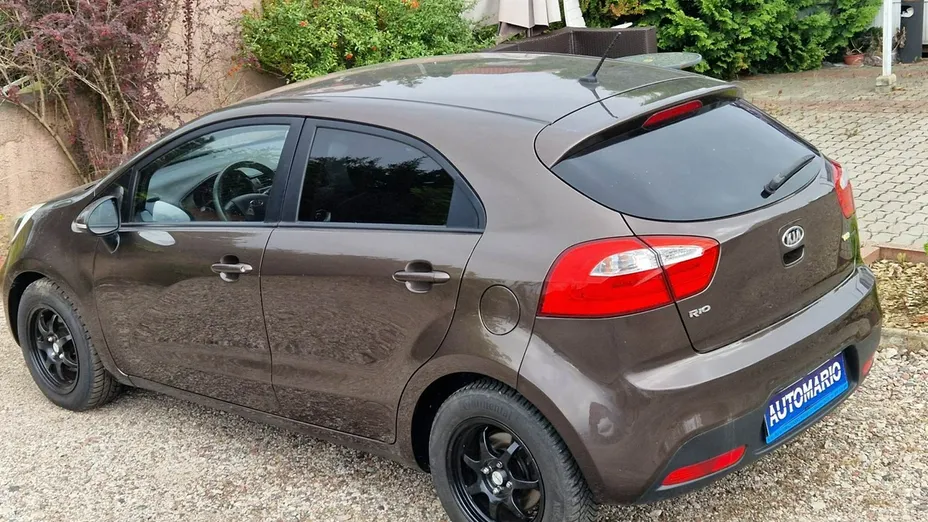 KIA Rio -
