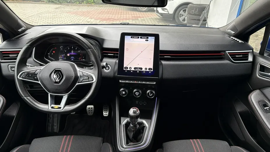 RENAULT Clio -