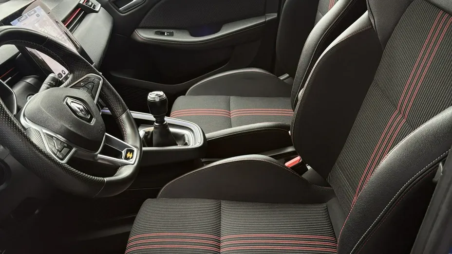 RENAULT Clio -