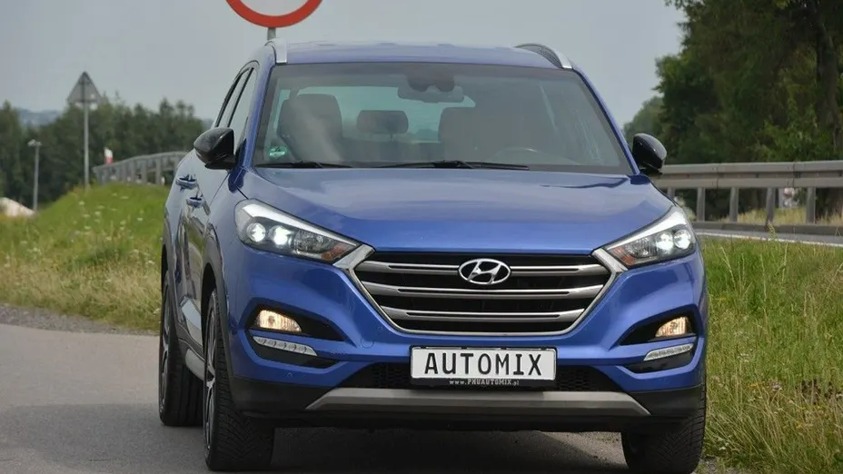 HYUNDAI Tucson -
