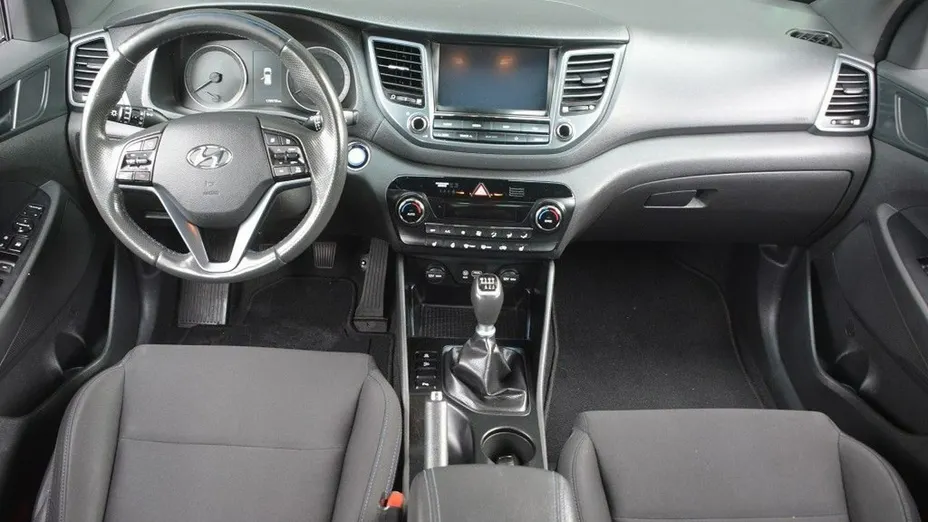 HYUNDAI Tucson -