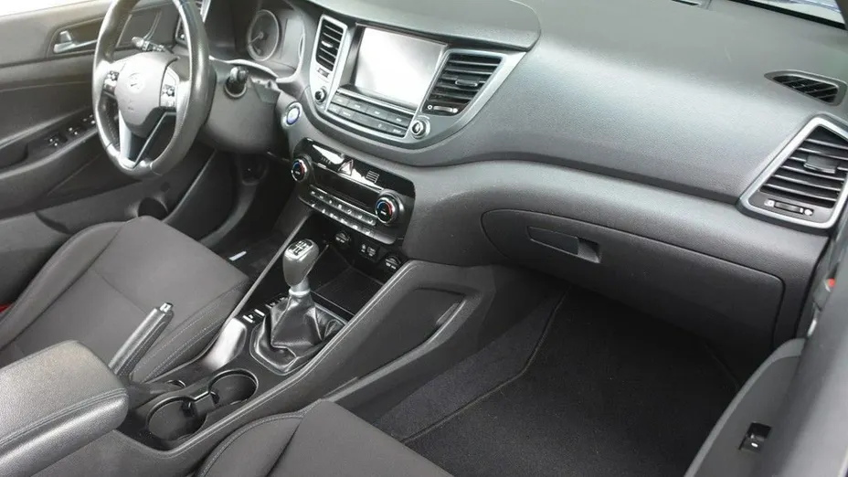 HYUNDAI Tucson -