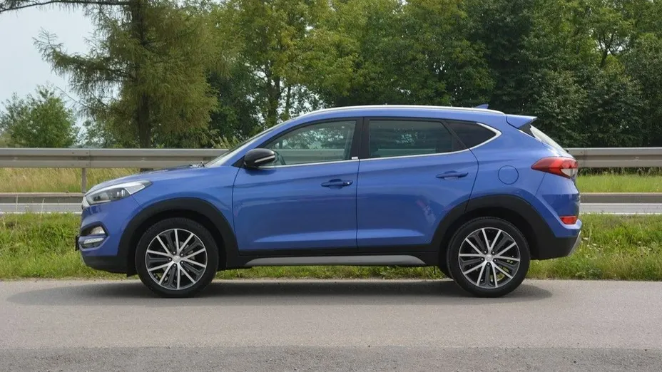 HYUNDAI Tucson -