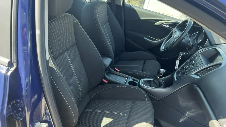 OPEL Astra -