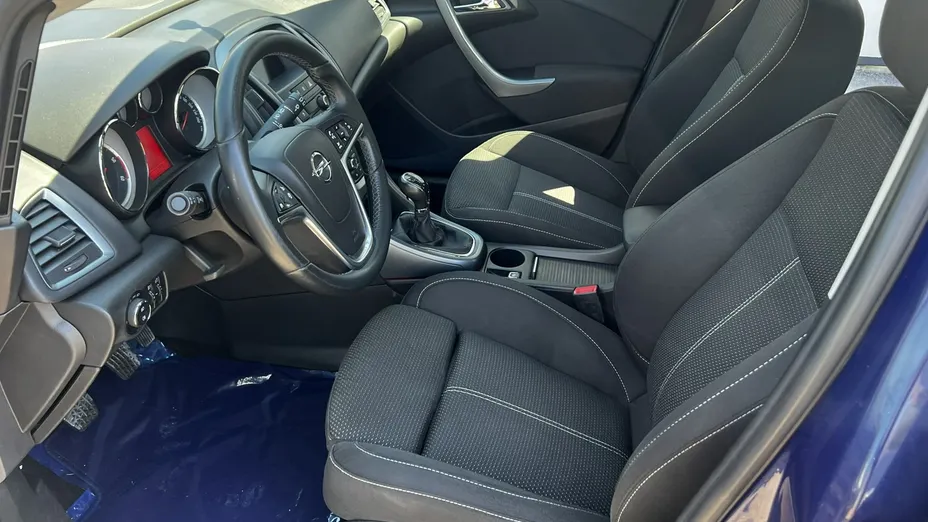 OPEL Astra -