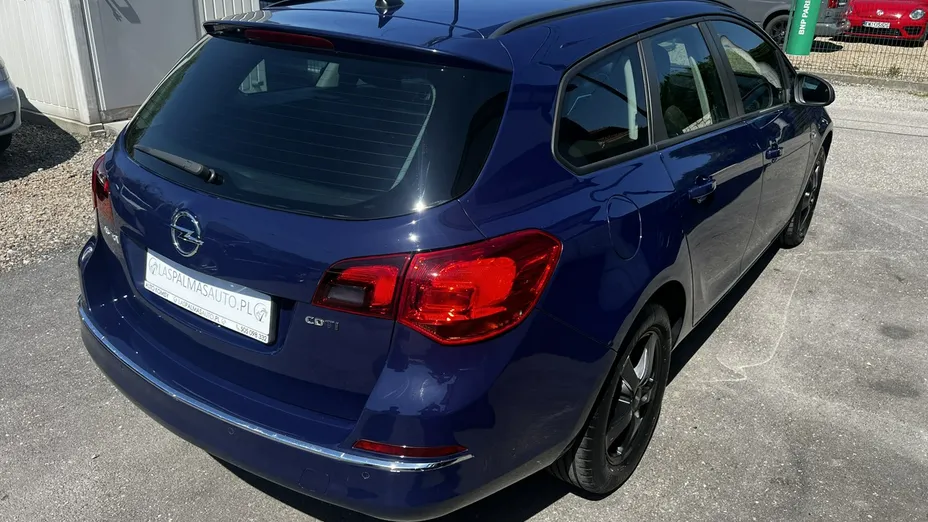 OPEL Astra -