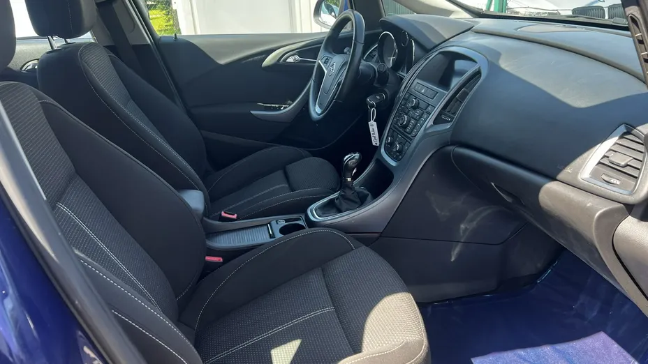 OPEL Astra -