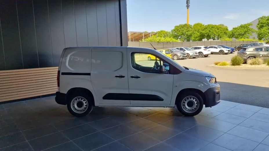 PEUGEOT Partner -