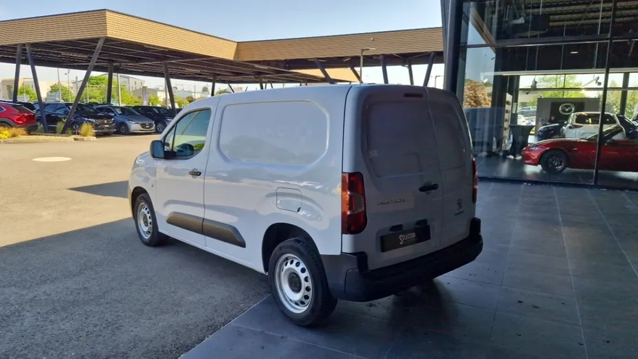 PEUGEOT Partner -