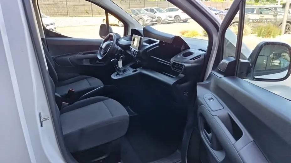 PEUGEOT Partner -
