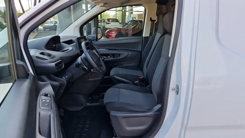 PEUGEOT Partner -