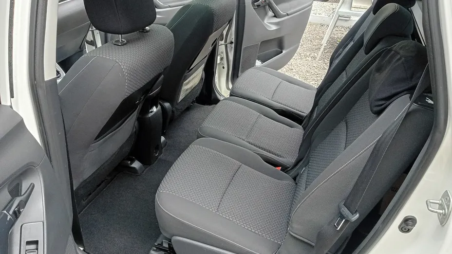 TOYOTA Verso -
