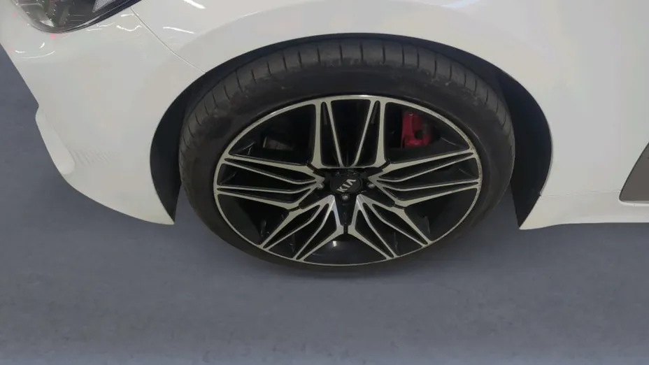KIA Stinger Stinger 3.3 T-GDI V6 GT AWD