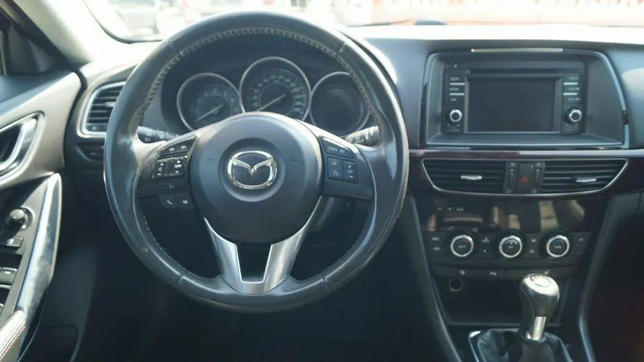 MAZDA 6 -