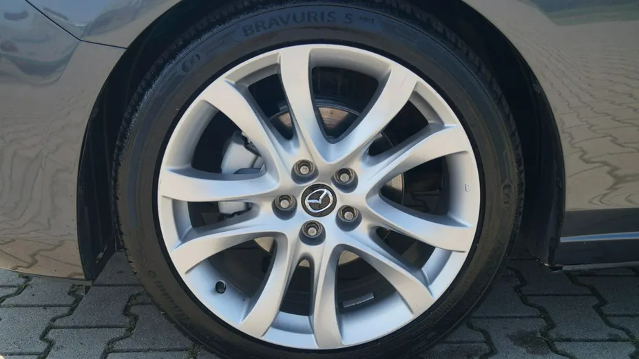 MAZDA 6 -