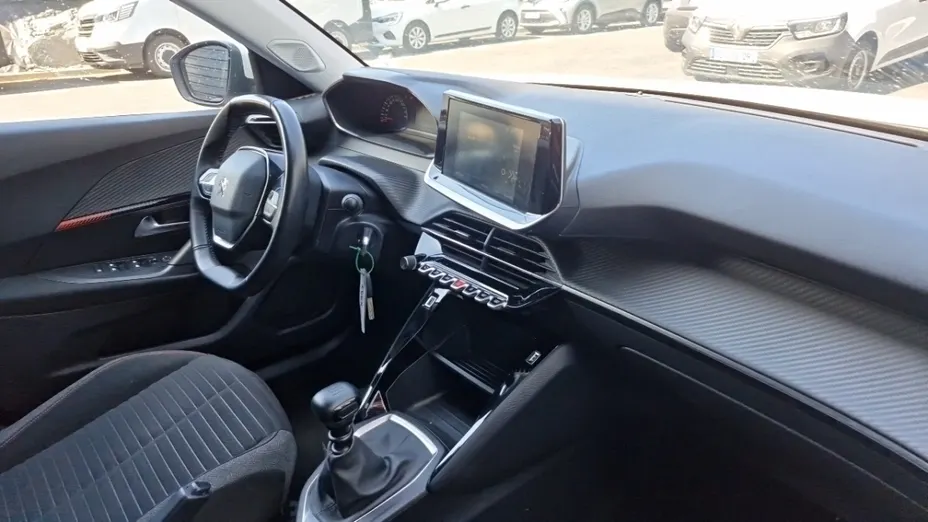 PEUGEOT 2008 -