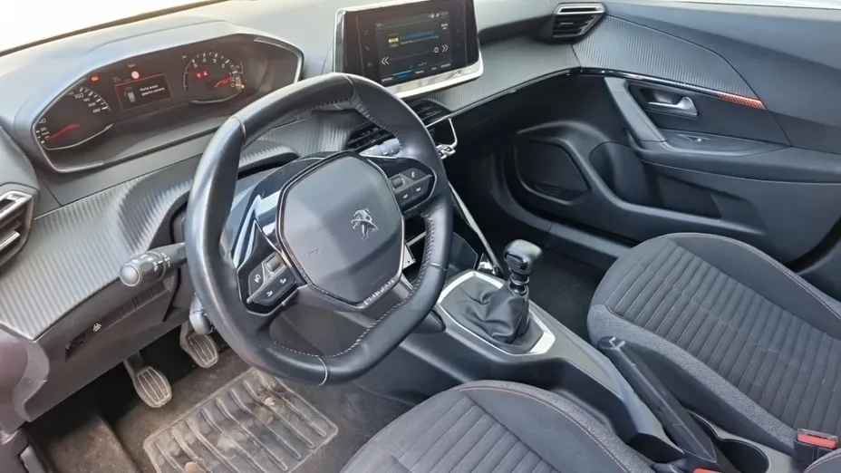 PEUGEOT 2008 -