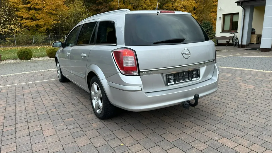 OPEL Astra -
