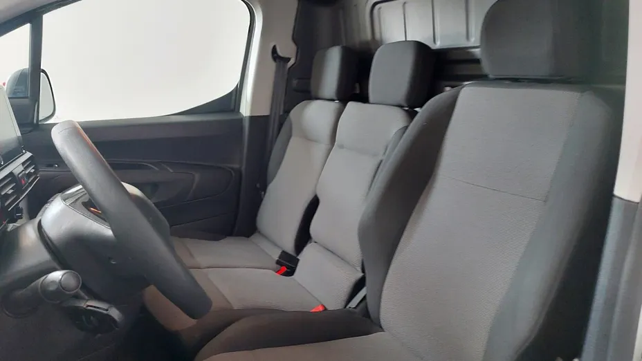 PEUGEOT Partner -