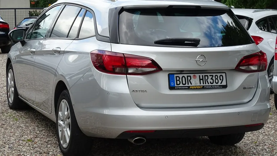 OPEL Astra -