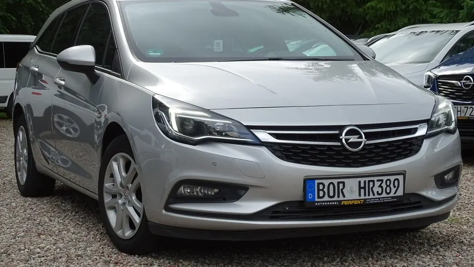 OPEL Astra -