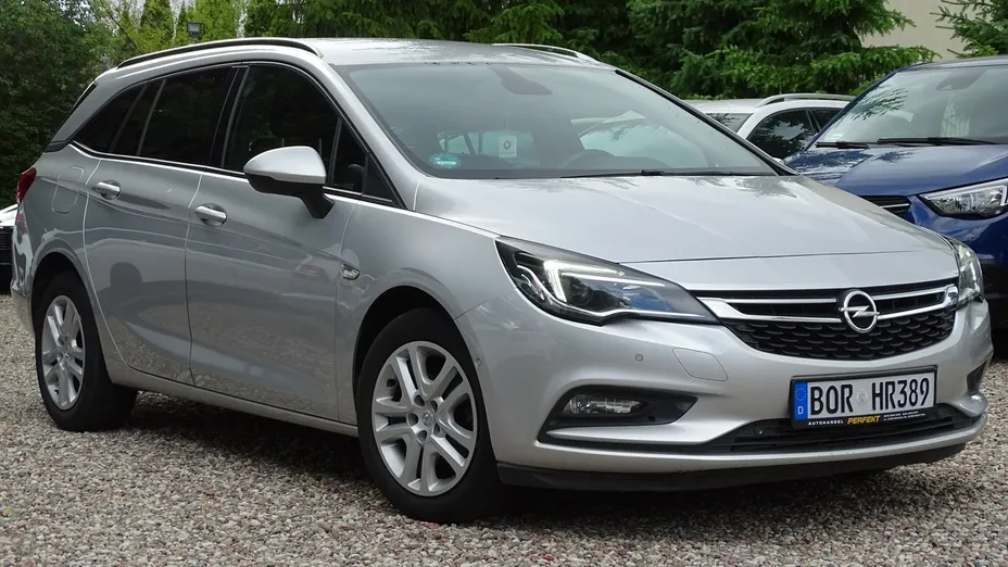 OPEL Astra -