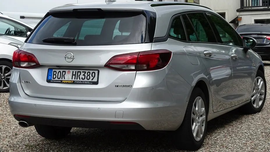 OPEL Astra -