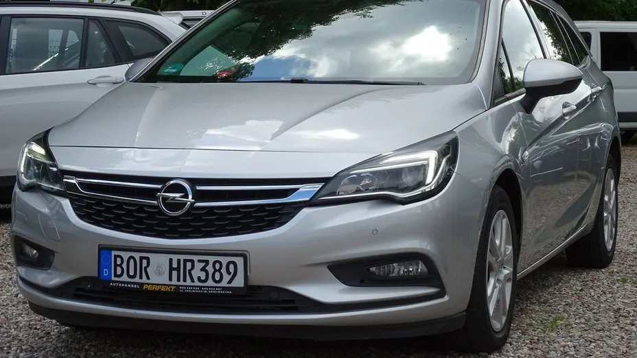 OPEL Astra -