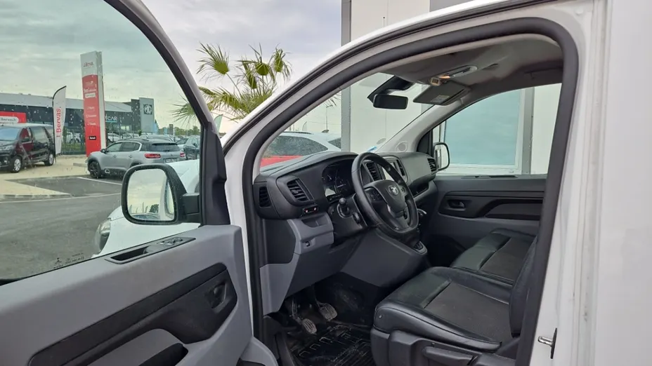 TOYOTA Proace -