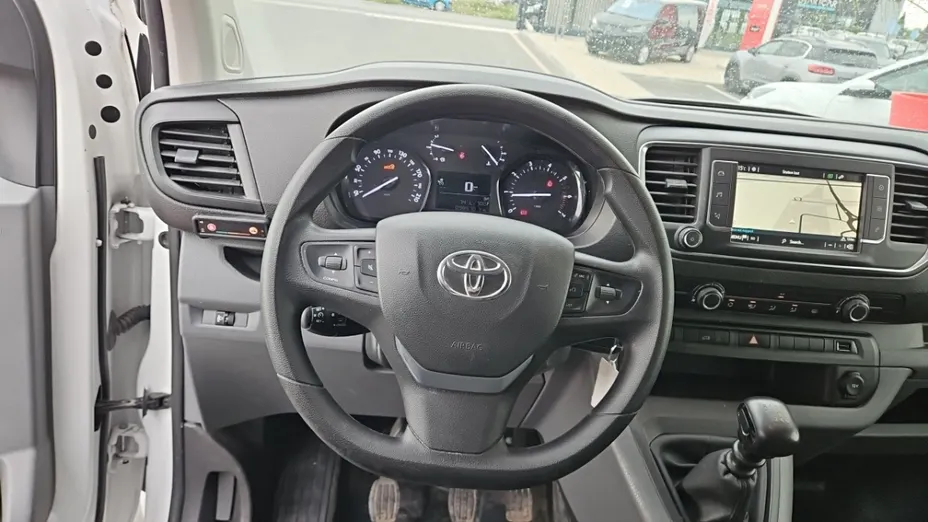 TOYOTA Proace -