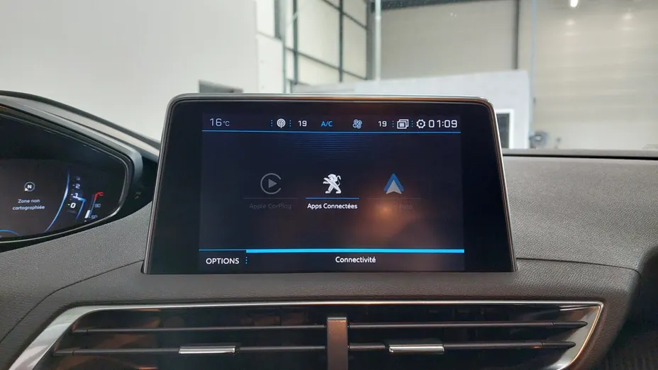 PEUGEOT 3008 -