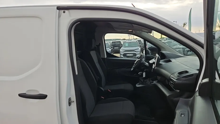 PEUGEOT Partner -