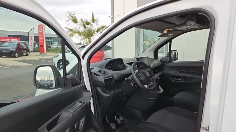 PEUGEOT Partner -