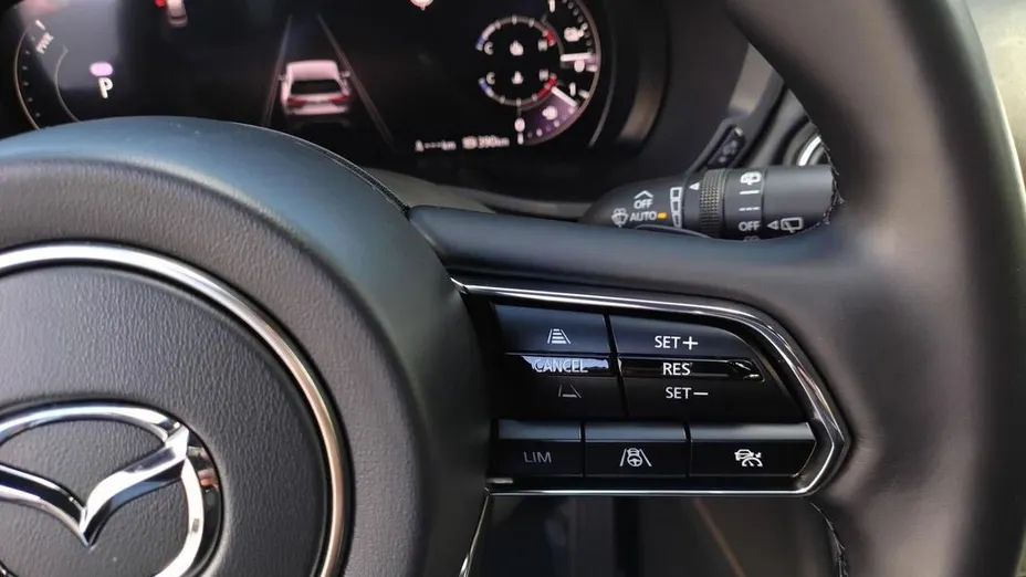 MAZDA CX-60 -