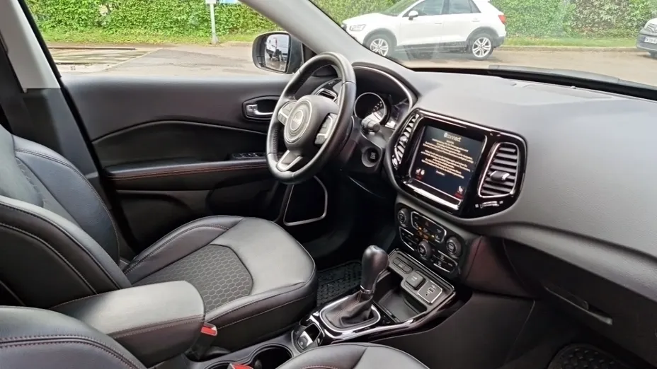 JEEP Compass -