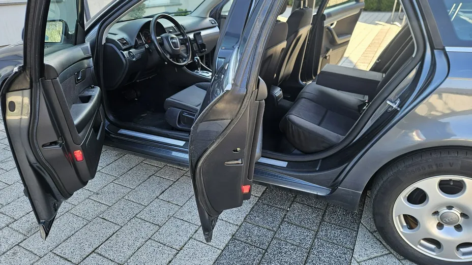 AUDI A4 Avant -
