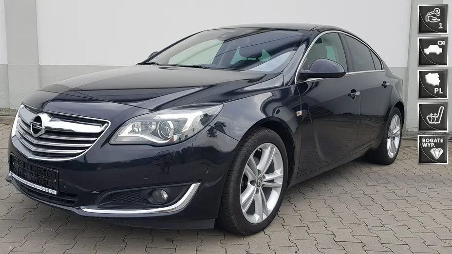 OPEL Insignia -