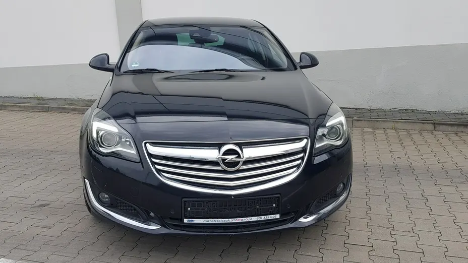 OPEL Insignia -