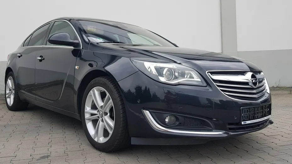 OPEL Insignia -