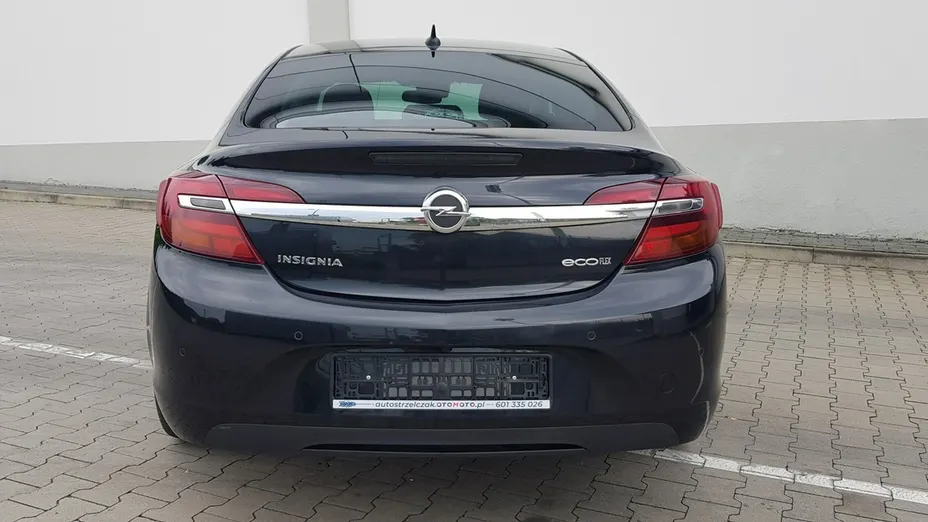 OPEL Insignia -