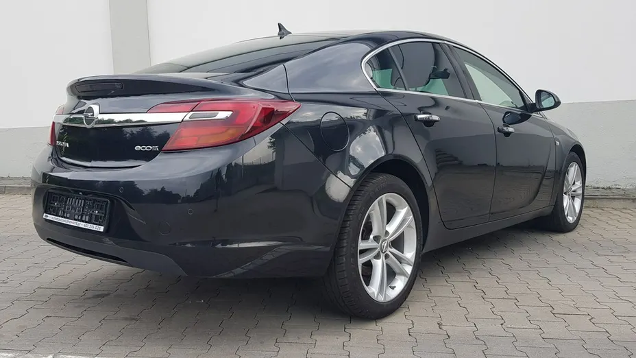 OPEL Insignia -