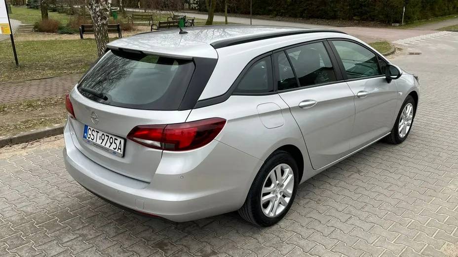 OPEL Astra -
