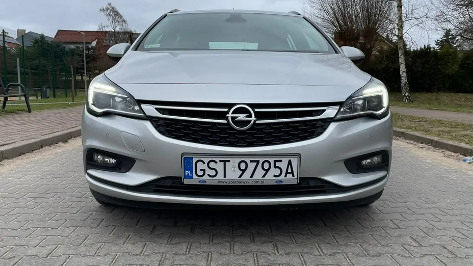 OPEL Astra -