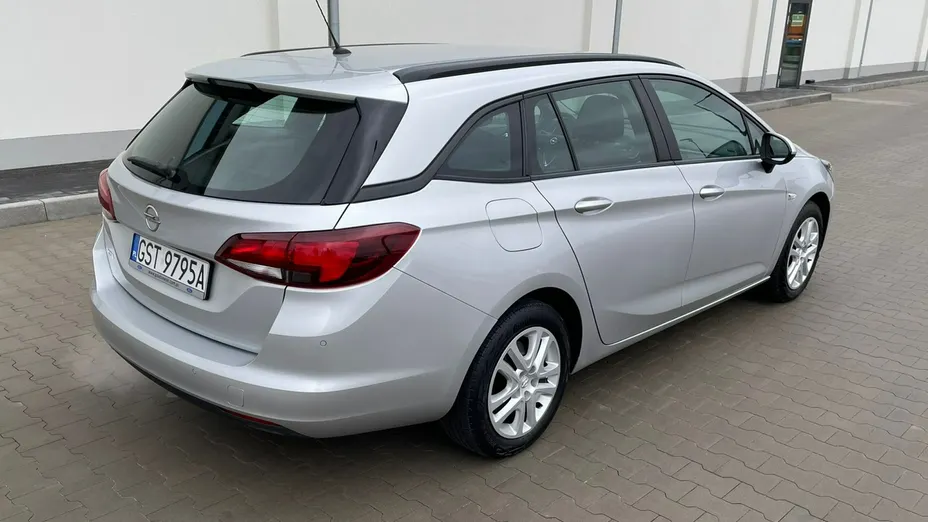 OPEL Astra -