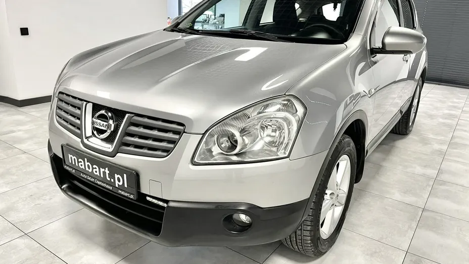 NISSAN Qashqai -