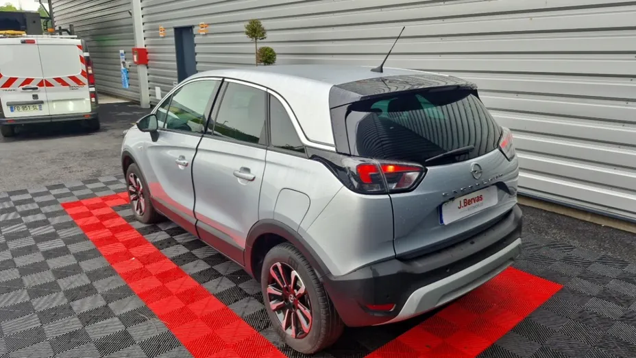 OPEL Crossland -