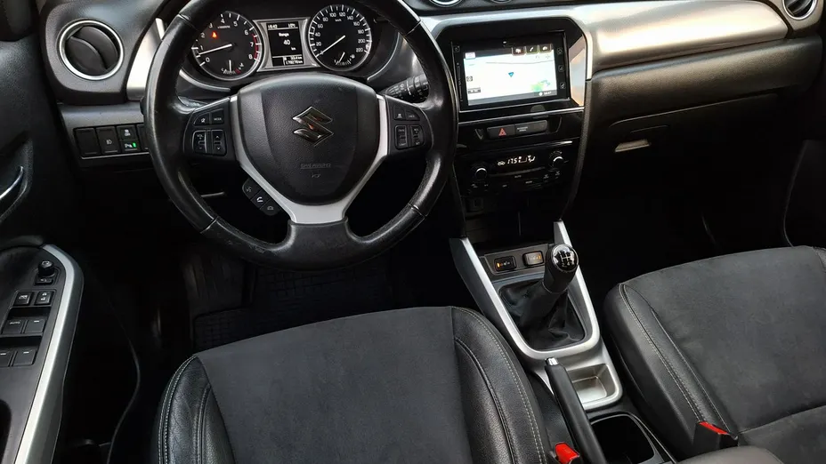 SUZUKI Vitara -