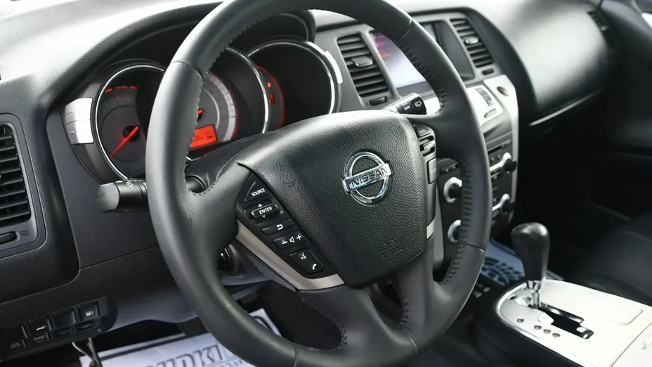 NISSAN Murano -