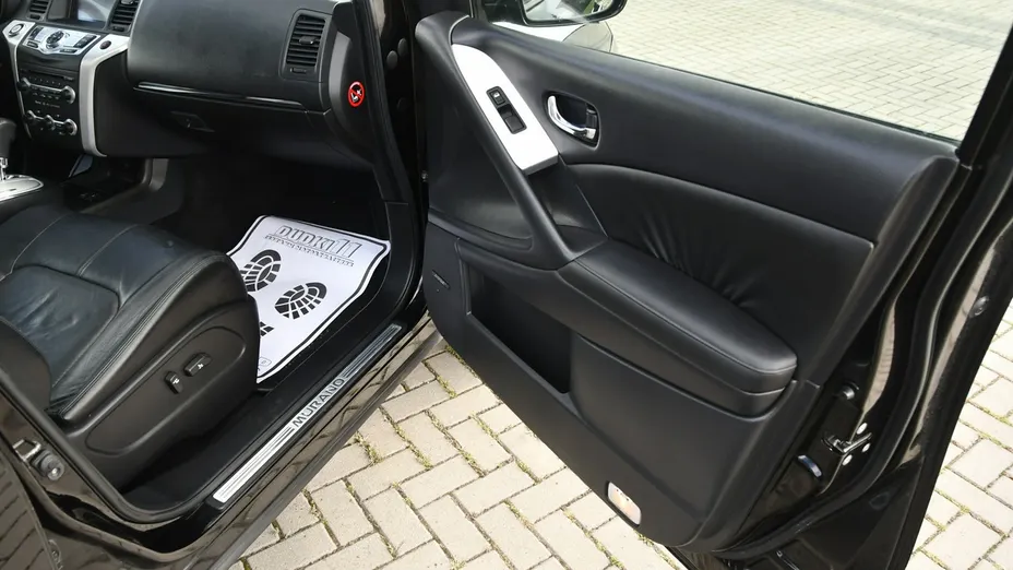 NISSAN Murano -