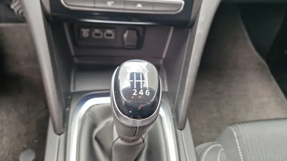 RENAULT Megane -